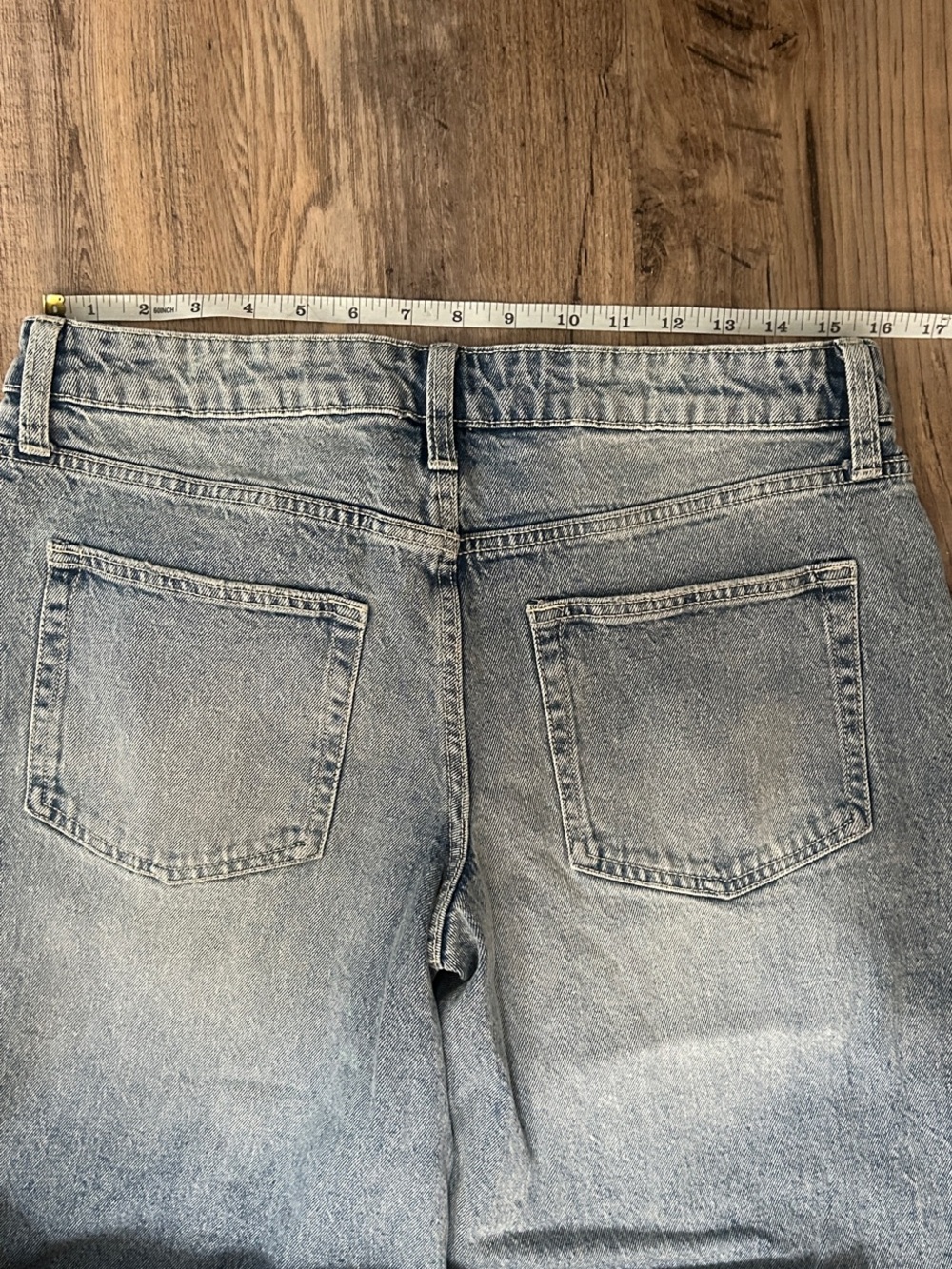 No Boundaries Light Wash Barrel Jeans with Pink Bow Accents - Picture 6 of 10